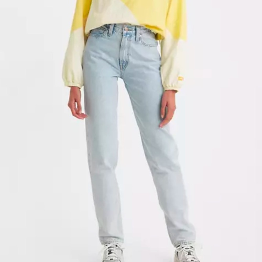 Levi’s 80s mom jeans